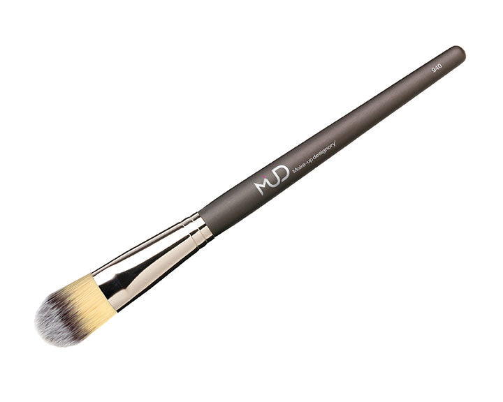 #940 Foundation Brush